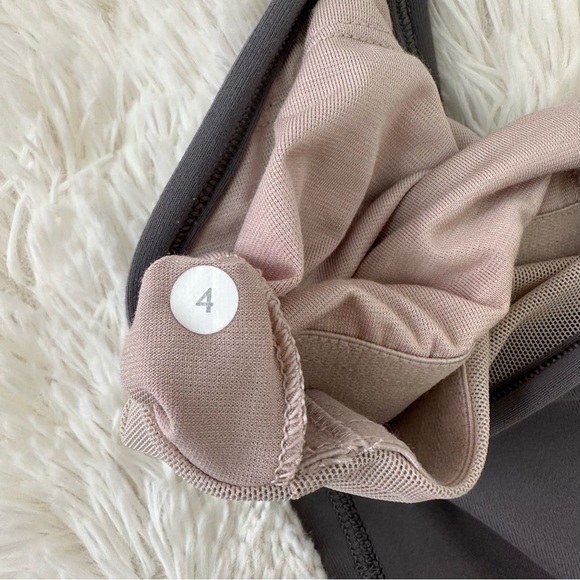 Lululemon Women’s Power Y Gray Tank Top Size: 4 LIKE NEW - Picture 10 of 10